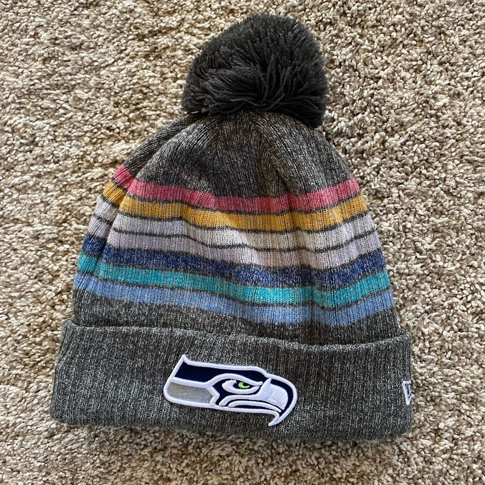 Women's New Era Seattle Seahawks 2021 Crucial Catch Pom Knit Beanie Rare